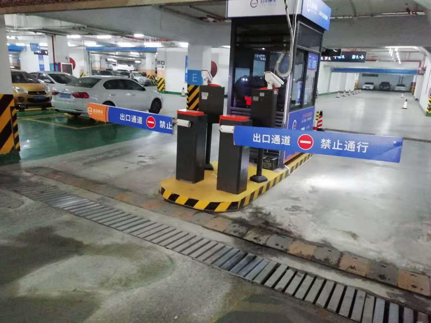 杭州北部软件园3期停车系统